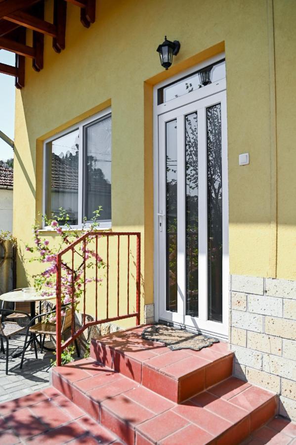 Hotel Angela Vendeghaz Tokaj Exterior foto