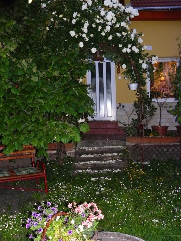 Hotel Angela Vendeghaz Tokaj Exterior foto